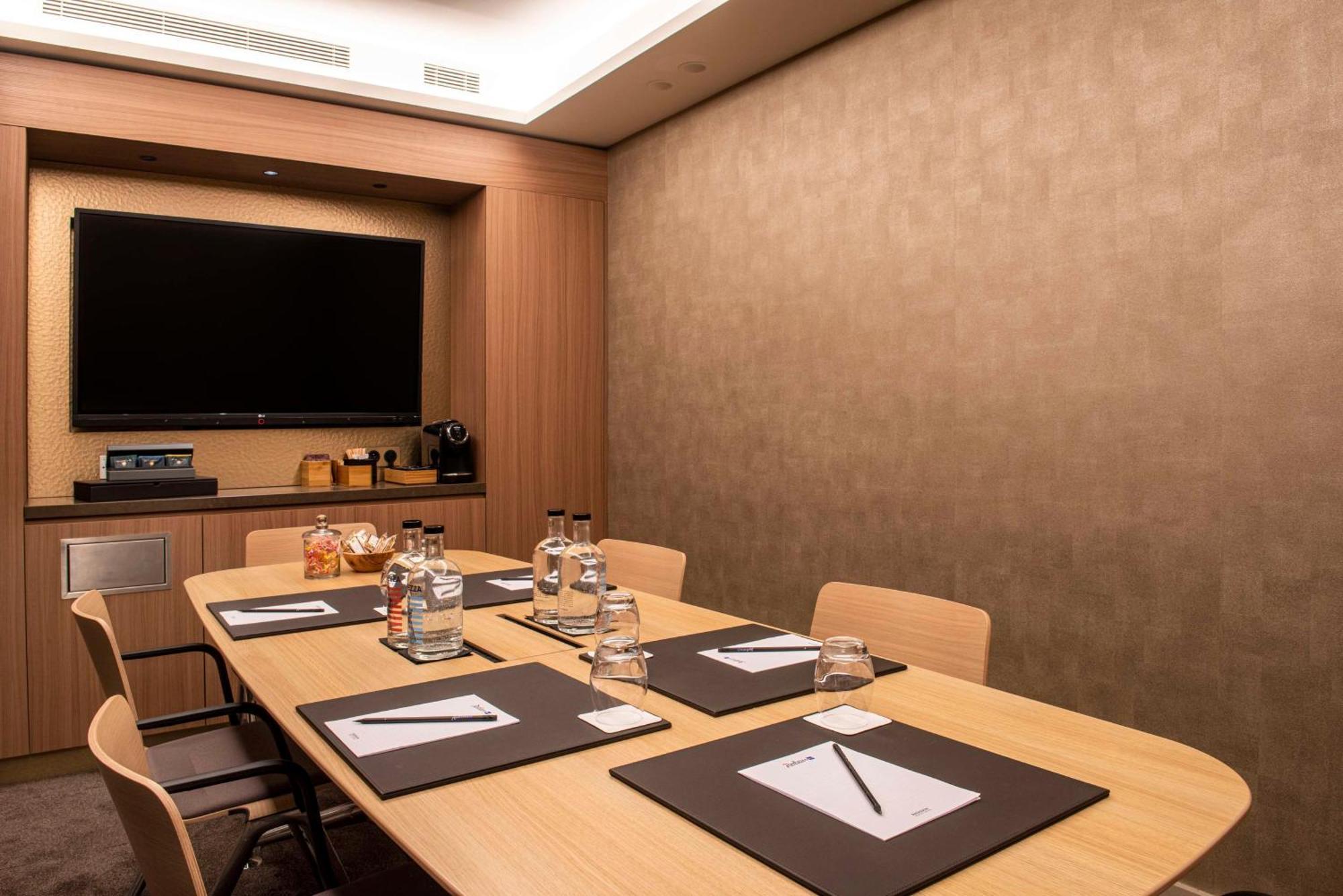 Radisson Blu Hotel, Rouen Centre Екстериор снимка