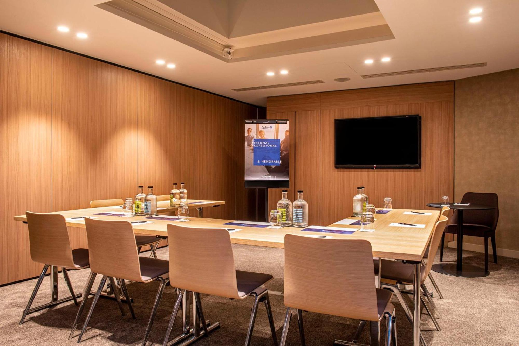 Radisson Blu Hotel, Rouen Centre Екстериор снимка