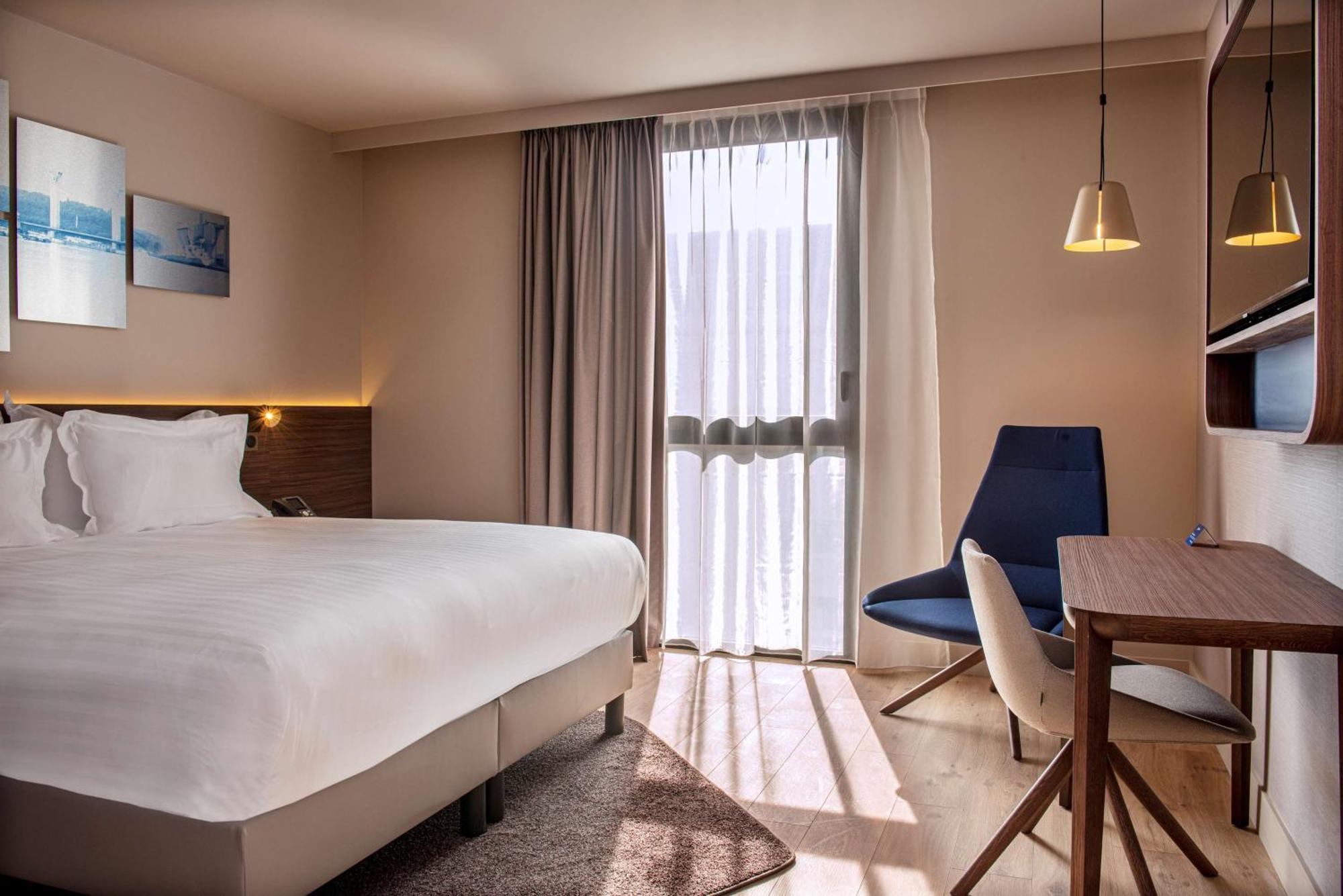 Radisson Blu Hotel, Rouen Centre Екстериор снимка